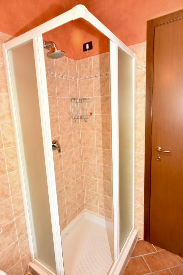 Holiday Apartment Albachiara Tavernola Bergamasca Ngoại thất bức ảnh