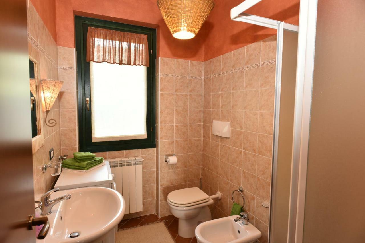 Holiday Apartment Albachiara Tavernola Bergamasca Ngoại thất bức ảnh