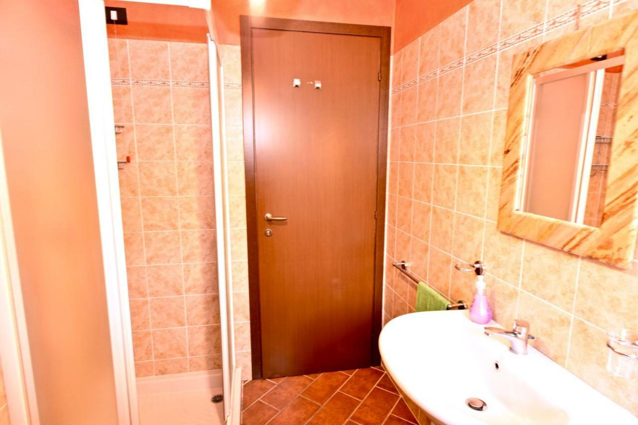 Holiday Apartment Albachiara Tavernola Bergamasca Ngoại thất bức ảnh